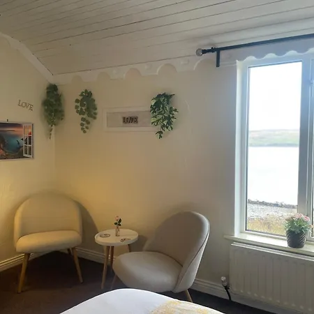 Bed and Breakfast Waterfront Rest *